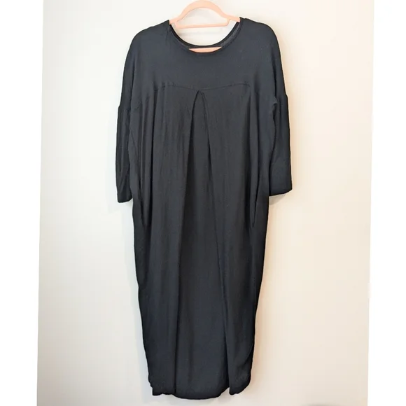 Black Crane Pleated Asymmetrical Cocoon Dress - Picture 7 of 7